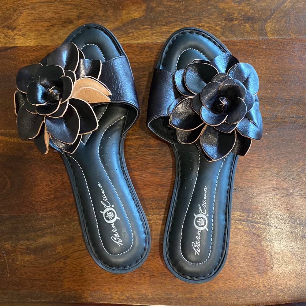 Born Crown black sandals